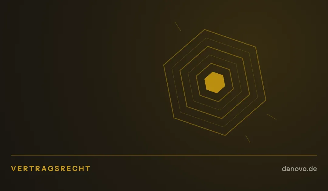 Abstrakte Grafik in Dunkelbraun und Gold im DaNovo-Design, Symbolbild zum Thema Preisanpassungen und Vertragstexte